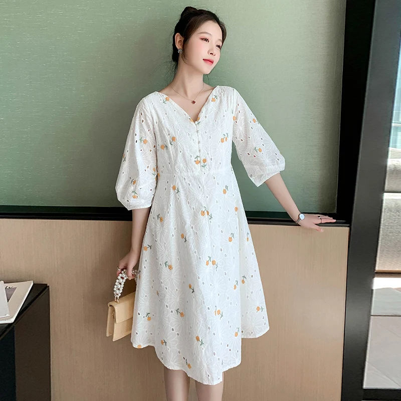 Summer Loose Pregnant Woman Dress Button Fly V-Neck Maternity Clothes Floral Cotton Embroidery Lantern Sleeve Pregnancy Dresses
Summer Loose Pregnant Woman Dress Button Fly V-Neck Maternity Clothes Floral Cotton Embroidery Lantern Sleeve Pregnancy Dresses