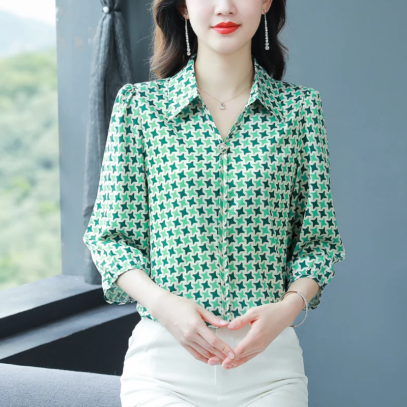 Summer New Houndstooth Shirt Women Blouse 3/4 Sleeved Satin Lapel Collar Korean Fashion
Summer New Houndstooth Shirt Women Blouse 3/4 Sleeved Satin Lapel Collar Korean Fashion