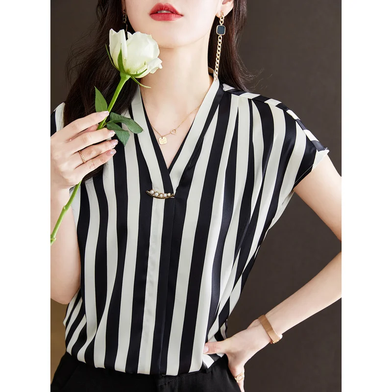 Chiffon Women's Blouses New Fashion Casual Short Sleeve Top Stripe Splicing Beaded Summer Shirt Houthion
Chiffon Women's Blouses New Fashion Casual Short Sleeve Top Stripe Splicing Beaded Summer Shirt Houthion