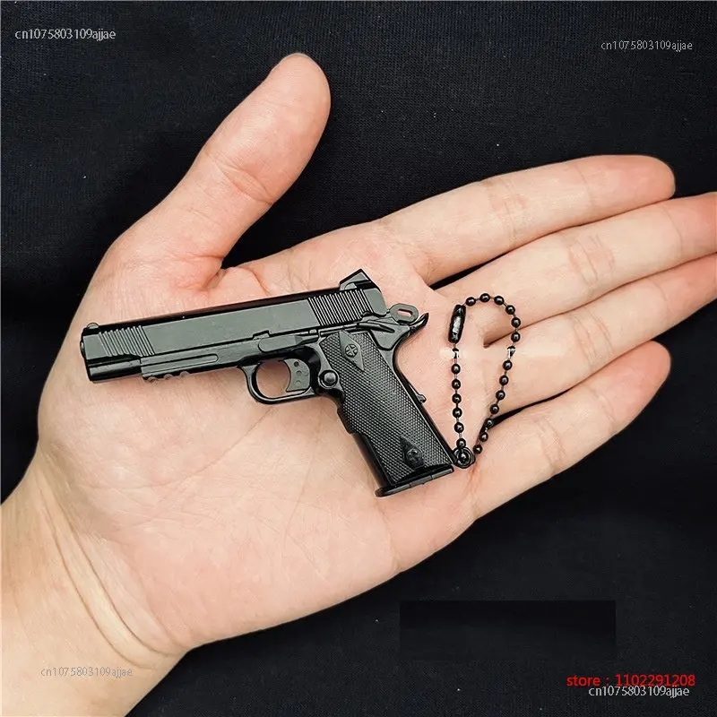 1:3 Beretta Keychain Model 2023 High Quality Metal Pistol Gun Miniature Model Men's and Women's Birthday Gifts
1:3 Beretta Keychain Model 2023 High Quality Metal Pistol Gun Miniature Model Men's and Women's Birthday Gifts