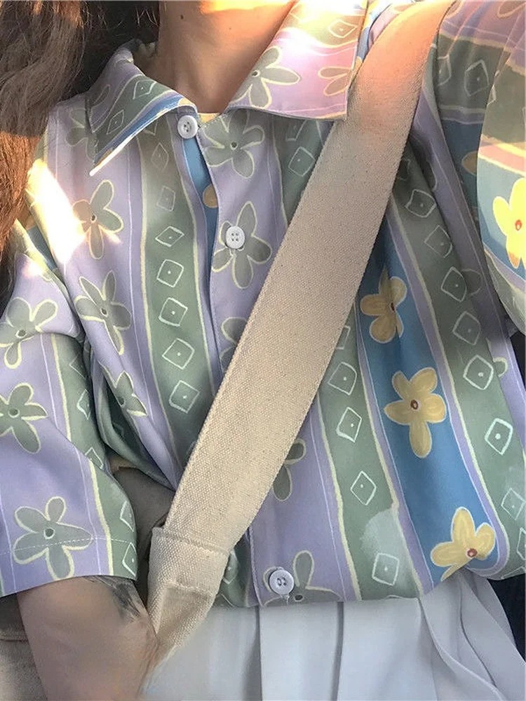 Flower Print Harajuku Blouse Women Tops Streetwear 2022 Summer Japanese Fashion Students Shirt Casual Vintage Cute Loose Blusas
Flower Print Harajuku Blouse Women Tops Streetwear 2022 Summer Japanese Fashion Students Shirt Casual Vintage Cute Loose Blusas