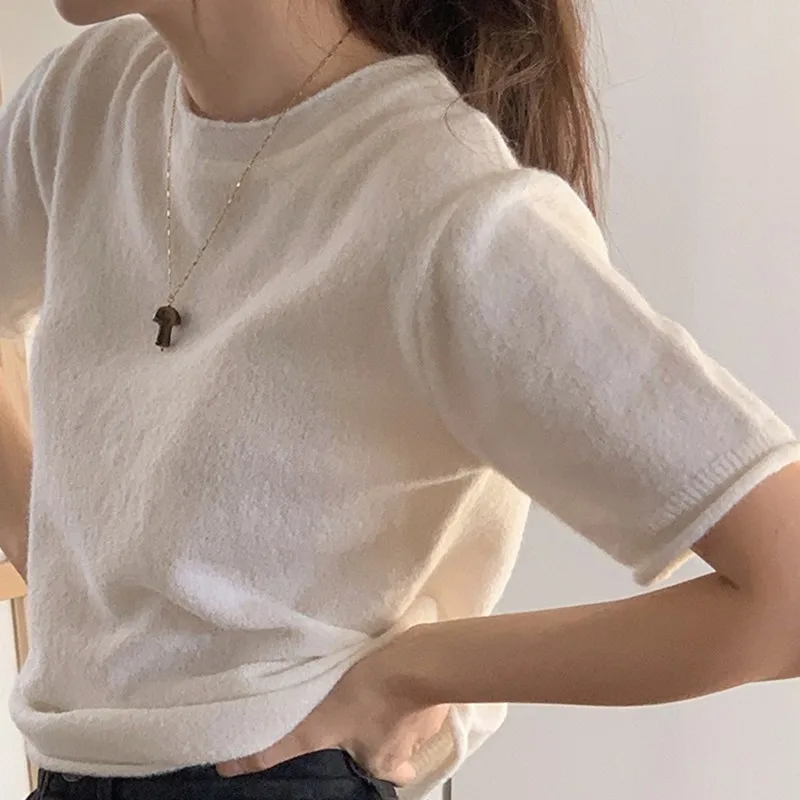 Knitted Short Sleeve White Shirt Women Tops 2022 Solid Korea Summer Tshirt Thin O-neck Knit Female Tee Shirt Casual T Shirt 1801
Knitted Short Sleeve White Shirt Women Tops 2022 Solid Korea Summer Tshirt Thin O-neck Knit Female Tee Shirt Casual T Shirt 1801