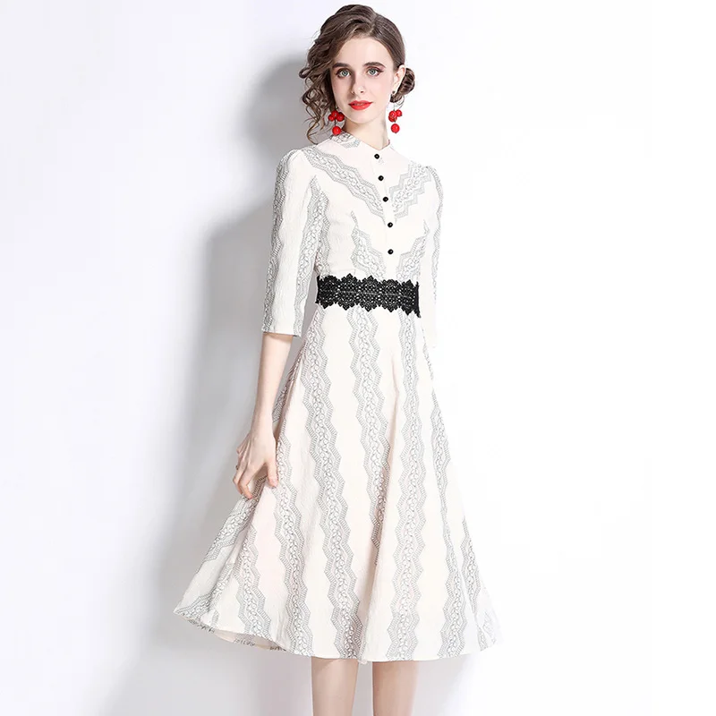 New Summer Women Lace Dress Fashion Elegant Slim Mid Length Embroidered Party Dresses Vintage Vestidos 
New Summer Women Lace Dress Fashion Elegant Slim Mid Length Embroidered Party Dresses Vintage Vestidos