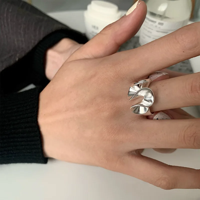 FMILY Minimalist Lace Ring 925 Sterling Silver Geometric Irregular Personality Niche Design Creative Jewelry for Girlfriend Gift
FMILY Minimalist Lace Ring 925 Sterling Silver Geometric Irregular Personality Niche Design Creative Jewelry for Girlfriend Gift