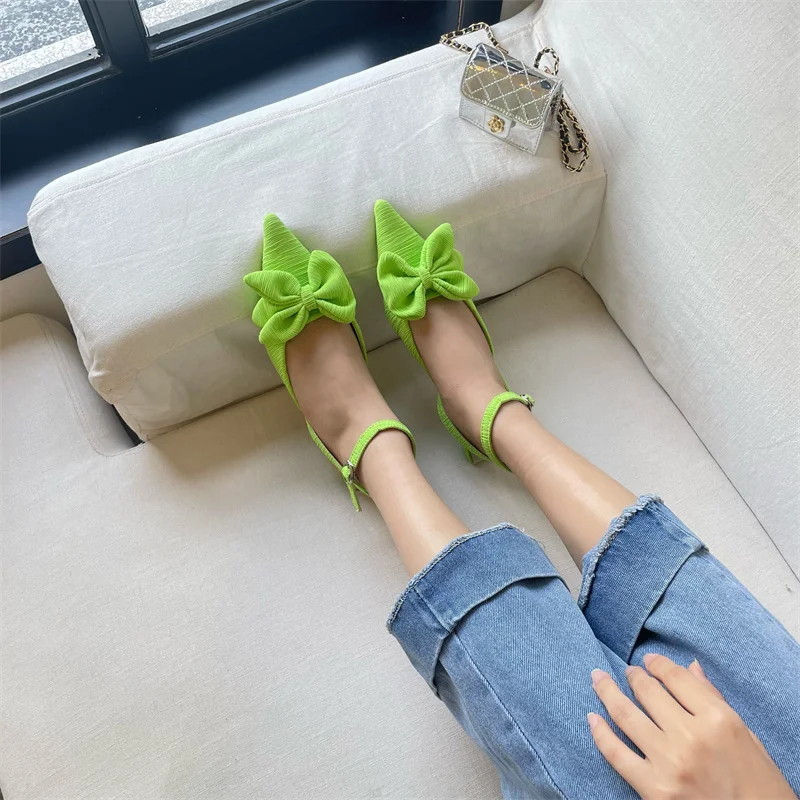 Туфли женские на высоком каблуке, заостренный носок, стразы, застежка, туфли Muller, оранжевые, на осень
Туфли женские на высоком каблуке, заостренный носок, стразы, застежка, туфли Muller, оранжевые, на осень