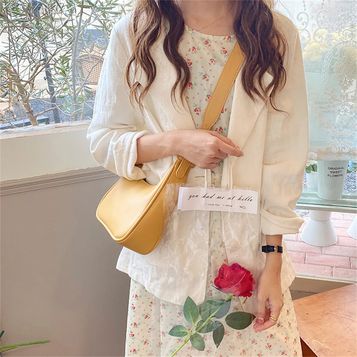 PU Leather Women Messenger Bag Black Retro Solid Color Ladies Handbags Fashion Designer Luxury Girls Small Shoulder Bags
PU Leather Women Messenger Bag Black Retro Solid Color Ladies Handbags Fashion Designer Luxury Girls Small Shoulder Bags