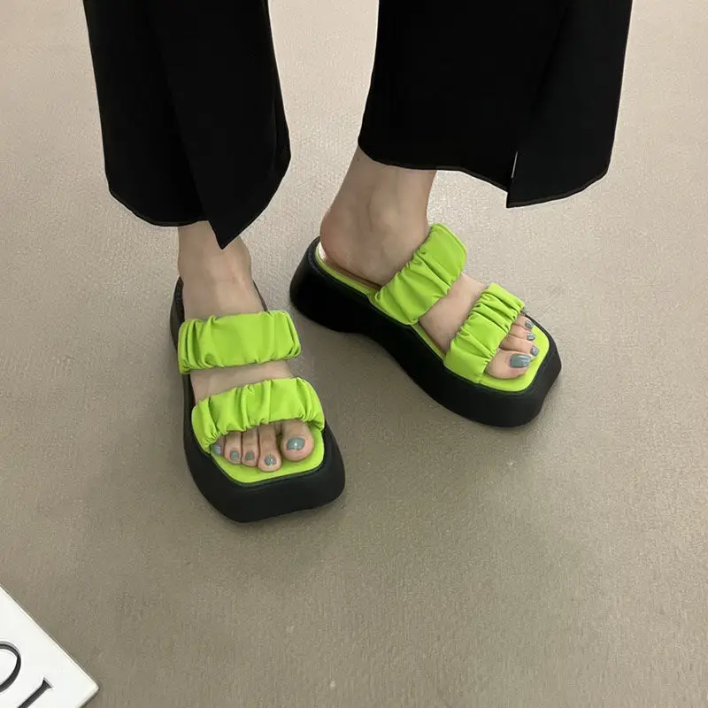 Summer 2022 Slippers Women Chunky Platform Fashion Square Toe Wedges Beach Slides Female Light Non-Slip Thick Bottom Sandals
Summer 2022 Slippers Women Chunky Platform Fashion Square Toe Wedges Beach Slides Female Light Non-Slip Thick Bottom Sandals