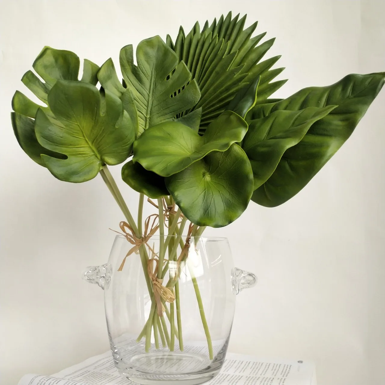 5PCS Simulation Artificial Turtle Back Leaf Plant Wall Decoration Accessories Wedding Decoration Simulation Plant Home Decor
5PCS Simulation Artificial Turtle Back Leaf Plant Wall Decoration Accessories Wedding Decoration Simulation Plant Home Decor