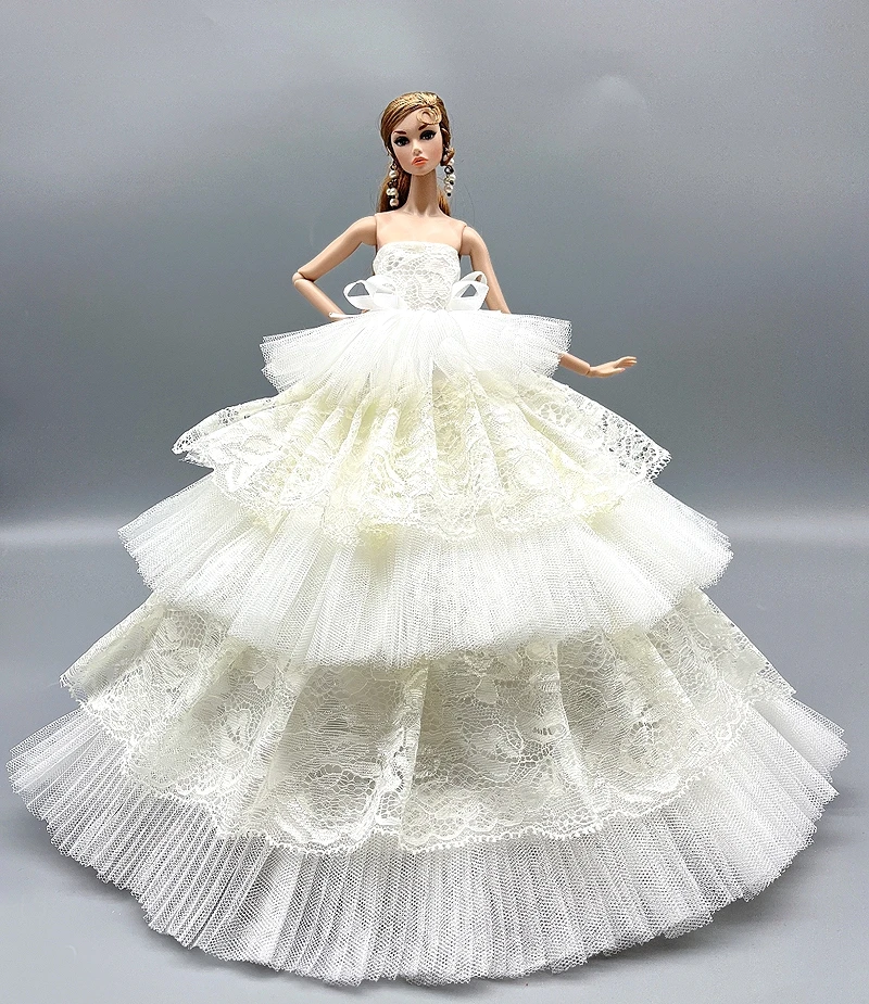 NK 1 Pcs White Wedding Dress For Barbie Doll Fashion Lace Dress Princess Clothes Fantasy Toys For 1/6 Doll Accessories
NK 1 Pcs White Wedding Dress For Barbie Doll Fashion Lace Dress Princess Clothes Fantasy Toys For 1/6 Doll Accessories