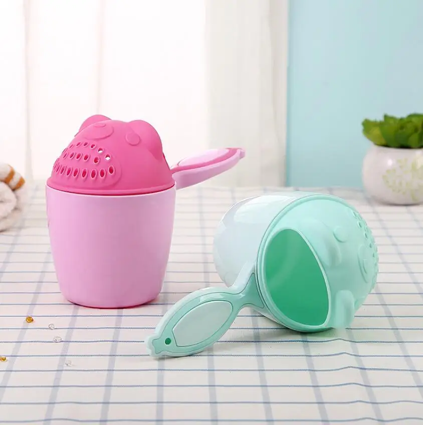 Cute Cartoon Baby Bath Caps Toddle Shampoo Cup Children Bathing Bailer Baby Shower Spoons Child Washing Hair Cup Kids Bath Tool
Cute Cartoon Baby Bath Caps Toddle Shampoo Cup Children Bathing Bailer Baby Shower Spoons Child Washing Hair Cup Kids Bath Tool
