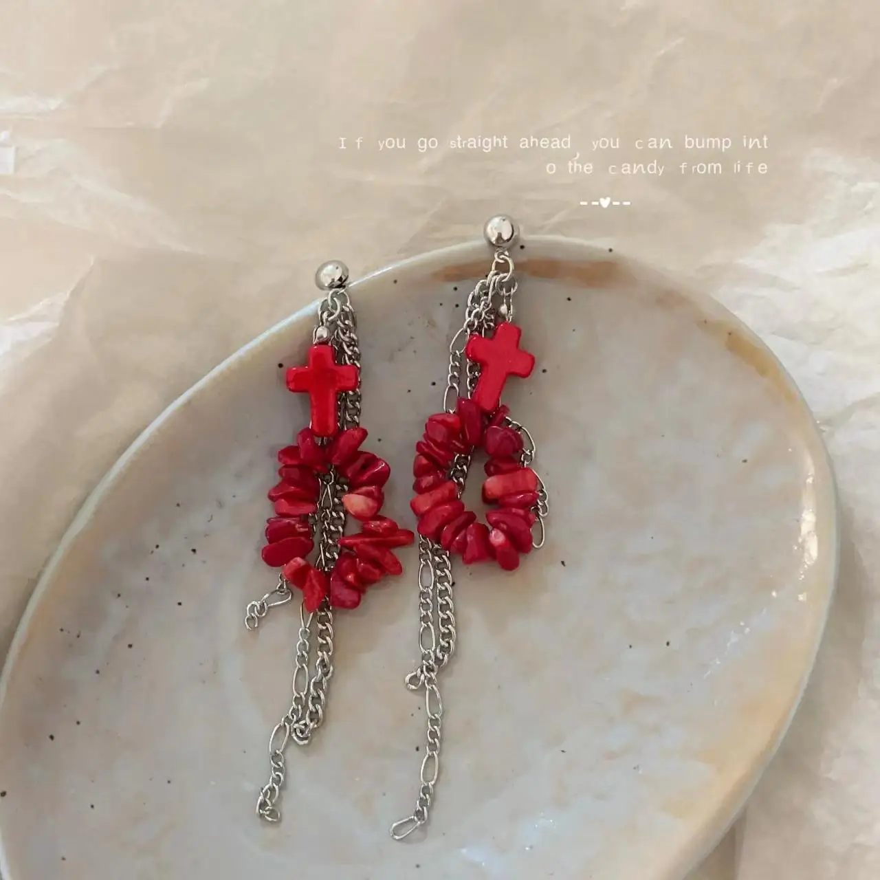Cross Pendant Accessories Retro Red Stone Earrings for Women Temperament Style Boho Jewelry
Cross Pendant Accessories Retro Red Stone Earrings for Women Temperament Style Boho Jewelry