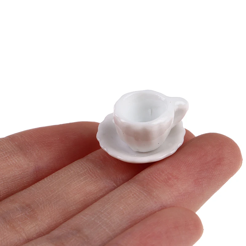1Set 1:12 Dollhouse Miniature Pocket Ceramic Pure White Cup Saucer Model DIY Kitchen Dollhouse Furniture Toys For Children
1Set 1:12 Dollhouse Miniature Pocket Ceramic Pure White Cup Saucer Model DIY Kitchen Dollhouse Furniture Toys For Children
