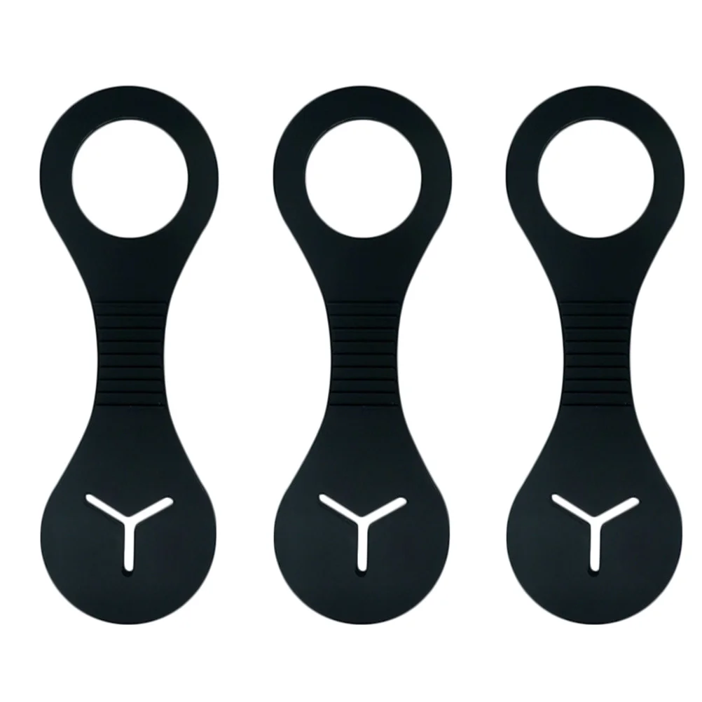 3 Pcs Dog Poop Bags Dispenser Hands Free Leash Clips Outdoor Accessories Holder
3 Pcs Dog Poop Bags Dispenser Hands Free Leash Clips Outdoor Accessories Holder