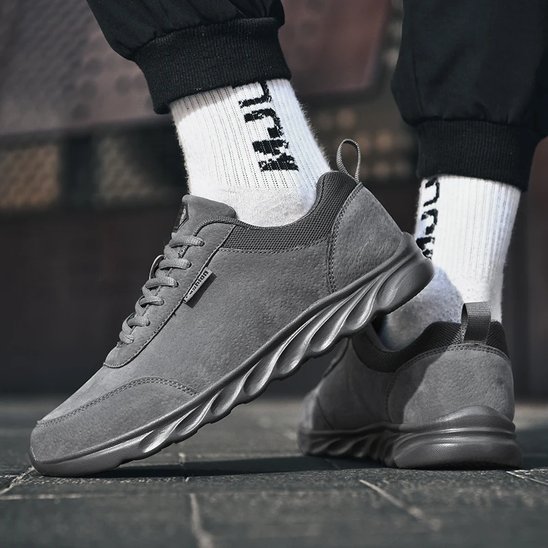Hard-Wearing Men Vulcanized Shoes Light Breathable Leather Casual Shoes Tenis sports shoes Masculino Zapatos S11058-S11073
Hard-Wearing Men Vulcanized Shoes Light Breathable Leather Casual Shoes Tenis sports shoes Masculino Zapatos S11058-S11073