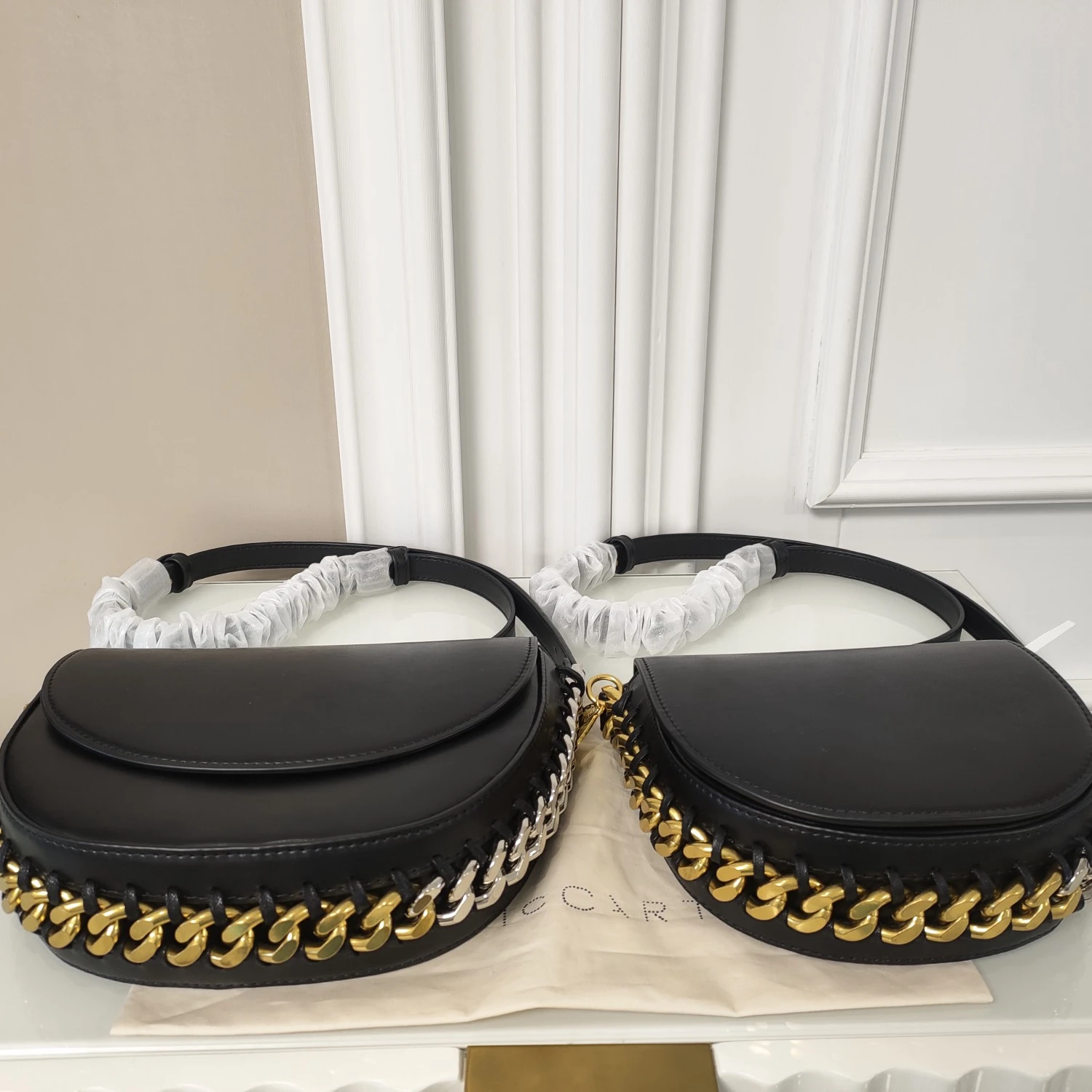2022 New Women's Bag Leisure Bag Shoulder Bag Crossbody Bag Small Women's Bag with Square Bag Popular Women's Bag Designer Bag
2022 New Women's Bag Leisure Bag Shoulder Bag Crossbody Bag Small Women's Bag with Square Bag Popular Women's Bag Designer Bag