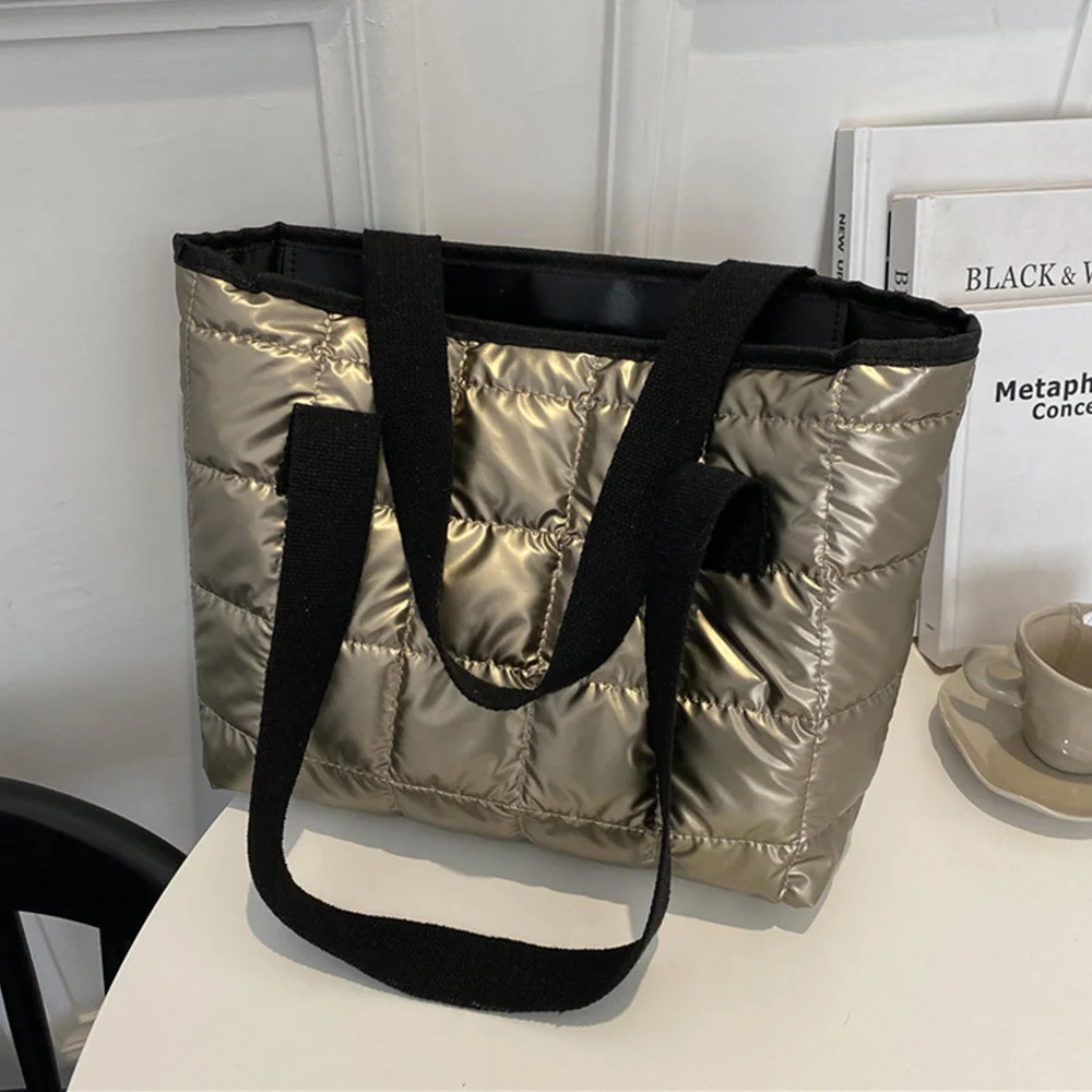 Winter 2023 New Women Handbags Wrap Cotton Jacket Shoulder Bags Large Capacity Down Bags Lattice Vintage Shopping And Travel Bag 
Winter 2023 New Women Handbags Wrap Cotton Jacket Shoulder Bags Large Capacity Down Bags Lattice Vintage Shopping And Travel Bag
