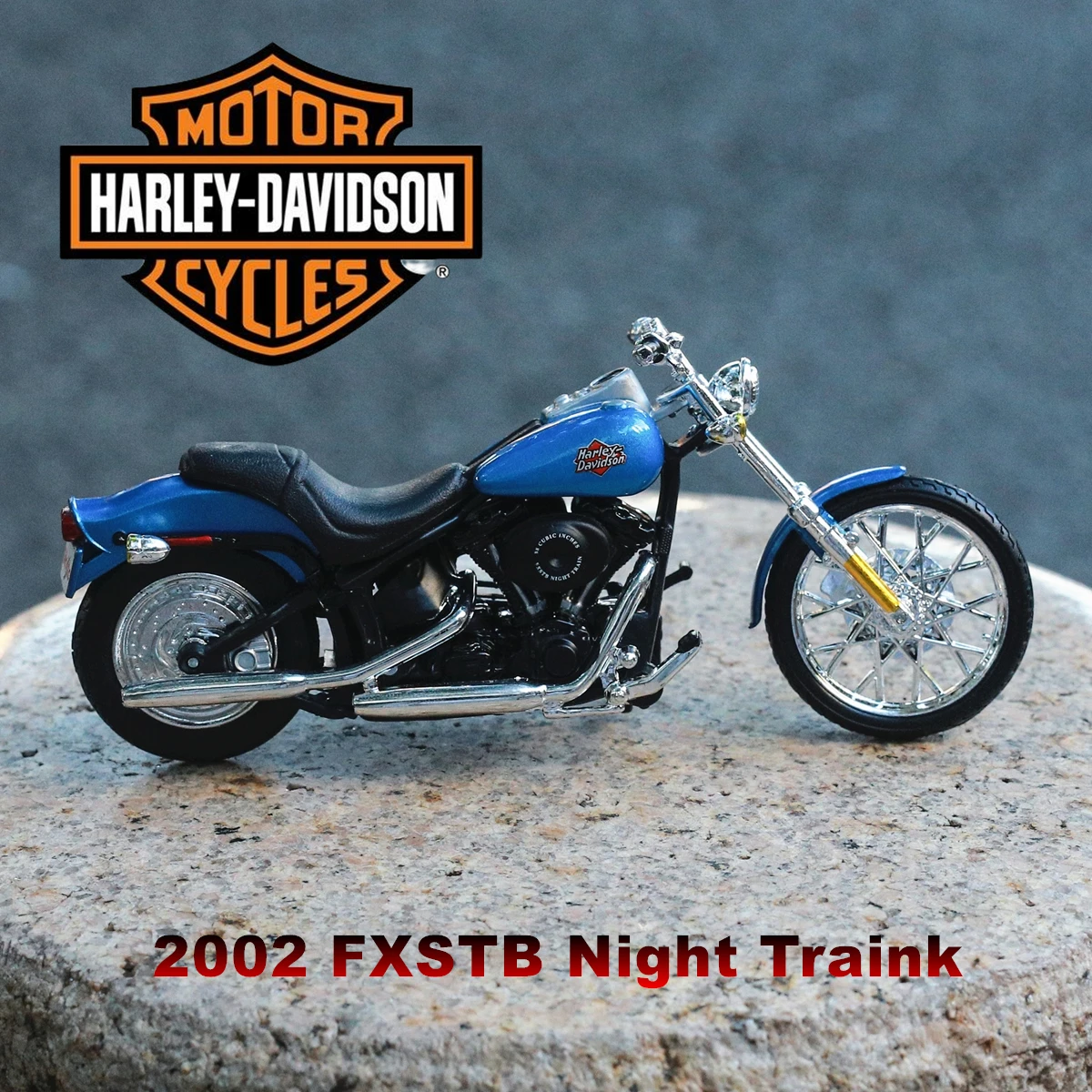 

Maisto 1:18 Harley Davidson 2002 FXSTB Night Traink Motogp Motorcycle Model Souvenir Toy Collectible Mini Moto Die Cast