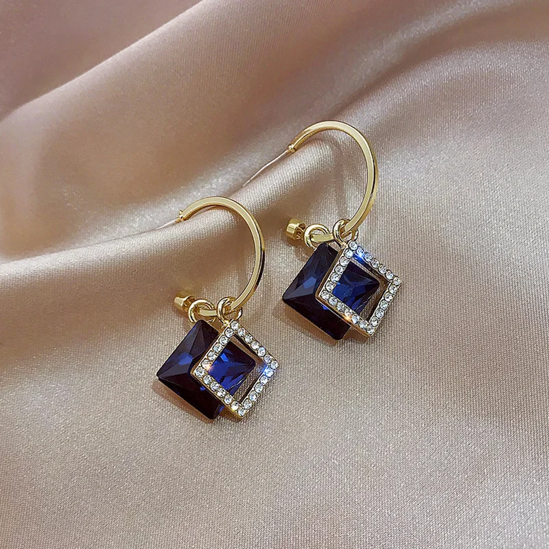 серьги 2022 тренд серьги женские бижутерия бижутерия люкс качества серьгиРоскошные квадратные сапфировые Висячие серьги для женщин, серьги-...
серьги 2022 тренд серьги женские бижутерия бижутерия люкс качества серьгиРоскошные квадратные сапфировые Висячие серьги для женщин, серьги-...
