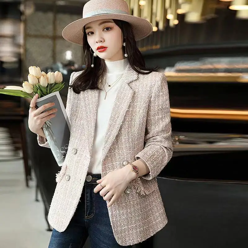 Women Jacket Fashion Double Breasted Tweed Check Blazer Coat Vintage Long Sleeve Pockets Female Outwear Streetwear Top Q140
Women Jacket Fashion Double Breasted Tweed Check Blazer Coat Vintage Long Sleeve Pockets Female Outwear Streetwear Top Q140