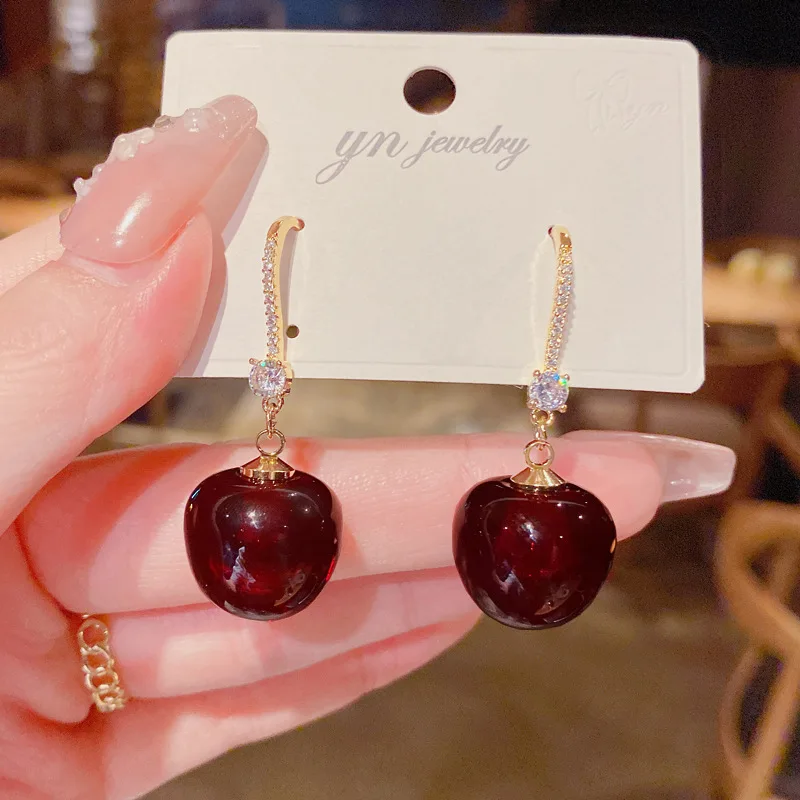 New Red Cherry Dangle Earrings Sweet Cute Fruit Metal Earrings for Women Girls Geometric Crystal Chain Jewelry Korean Fashion
New Red Cherry Dangle Earrings Sweet Cute Fruit Metal Earrings for Women Girls Geometric Crystal Chain Jewelry Korean Fashion
