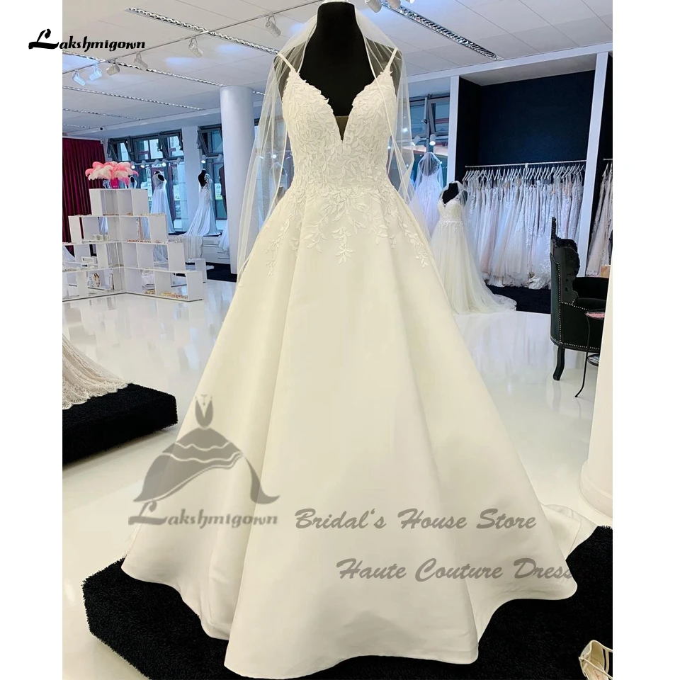 Lakshmigown Civil Bridal Dress Satin Wedding Gowns 2022 V Neck Vintage Lace Appliques Princess Wedding Dresses Vestido Boda
Lakshmigown Civil Bridal Dress Satin Wedding Gowns 2022 V Neck Vintage Lace Appliques Princess Wedding Dresses Vestido Boda