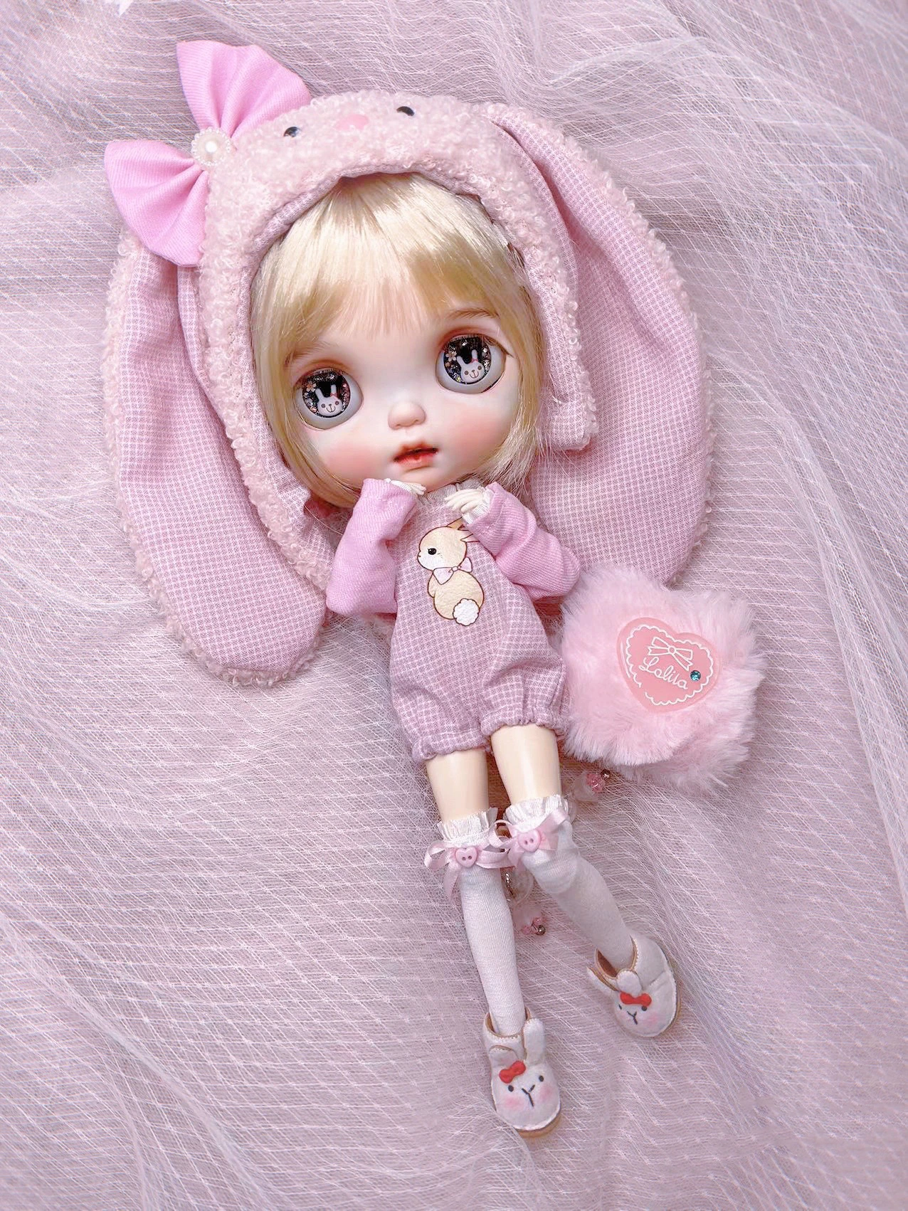 Blythe dress Rabbit pajamas pink dressing 1/6 BJD anime girl (Fit for Pullip,Ob24, Licca)
Blythe dress Rabbit pajamas pink dressing 1/6 BJD anime girl (Fit for Pullip,Ob24, Licca)