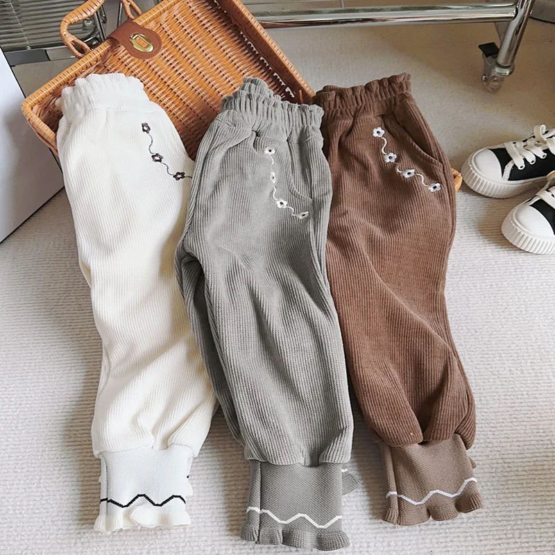 Toddler Kids Winter Plush Velvet Pants Korean Style Embroidery Elastic Waist Trousers for Girls 2-8Y Baby Outfits Lantern Pants
Toddler Kids Winter Plush Velvet Pants Korean Style Embroidery Elastic Waist Trousers for Girls 2-8Y Baby Outfits Lantern Pants