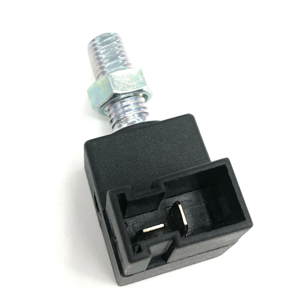 1pcs Brake Stop Light Switch 2-Pin For Hyundai I10 I20 I30 Ix35 Santa Accent Mk3 Coupe Elantra/Lantra XD Getz 93810-2E000
1pcs Brake Stop Light Switch 2-Pin For Hyundai I10 I20 I30 Ix35 Santa Accent Mk3 Coupe Elantra/Lantra XD Getz 93810-2E000