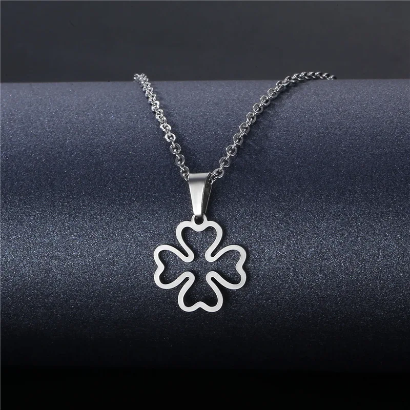 Design Heart Shaped Four Clover Magnetic Pendant Necklace Delicate Girl Ladies Heart Necklace Cute Clover Necklace Jewelry Gift
Design Heart Shaped Four Clover Magnetic Pendant Necklace Delicate Girl Ladies Heart Necklace Cute Clover Necklace Jewelry Gift