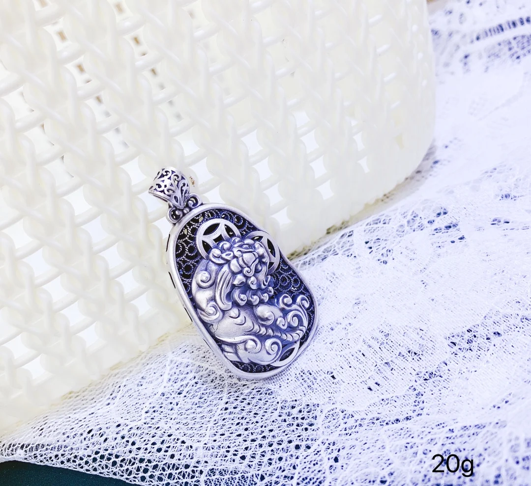 Sterling 999 Silver Pendant for Women Men Fashion Vintage Ancient Mascot Fine Jewelry Perfect Gift for Birthday
Sterling 999 Silver Pendant for Women Men Fashion Vintage Ancient Mascot Fine Jewelry Perfect Gift for Birthday
