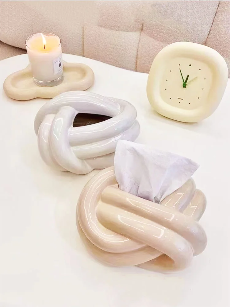 Fun Knot Ceramic Tissue Box European Style Abstract Art Napkin Holder Home Coffee Table Paper Towel Box Decorative Tissue Case 
Fun Knot Ceramic Tissue Box European Style Abstract Art Napkin Holder Home Coffee Table Paper Towel Box Decorative Tissue Case