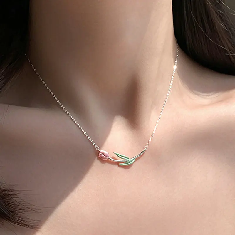 

Vintage Elegant Tulip Pendant Necklace for Women Flower Clavicle Chain Choker Party Wedding Jewelry Gifts