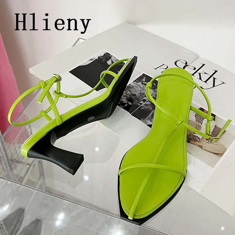 Hlieny 2023 New Summer Fashion Green Women Sandals Square Low Heel Buckle Strap Rome Summer Gladiator Casual Narrow Band Shoes
Hlieny 2023 New Summer Fashion Green Women Sandals Square Low Heel Buckle Strap Rome Summer Gladiator Casual Narrow Band Shoes