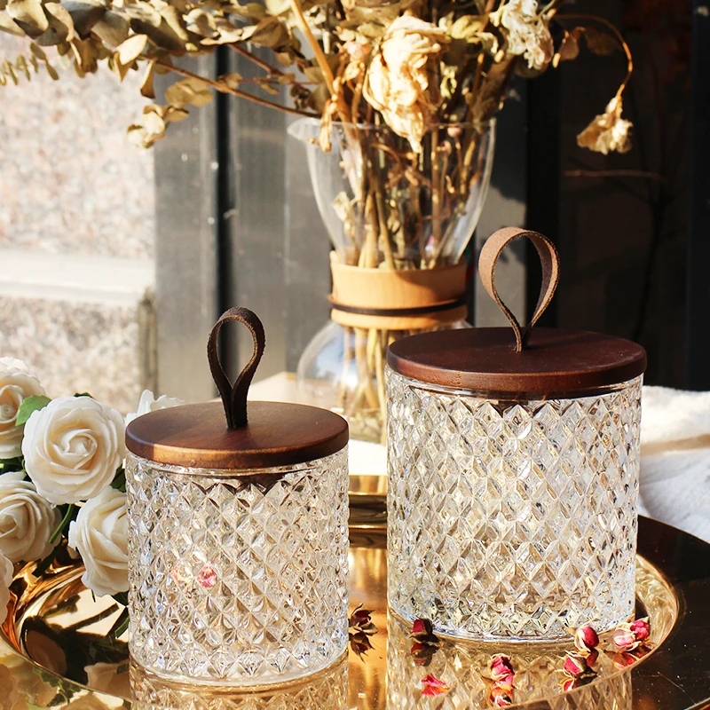 European-style Glass Sealed Jar Cosmetic Cotton Storage Jar Living Room Desktop Toothpick Cotton Swab Box Ornament Storage Jar
European-style Glass Sealed Jar Cosmetic Cotton Storage Jar Living Room Desktop Toothpick Cotton Swab Box Ornament Storage Jar