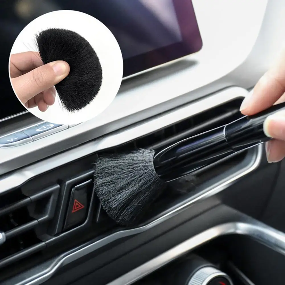 Компактная практичная щетка для очистки салона автомобиля от царапин
Компактная практичная щетка для очистки салона автомобиля от царапин