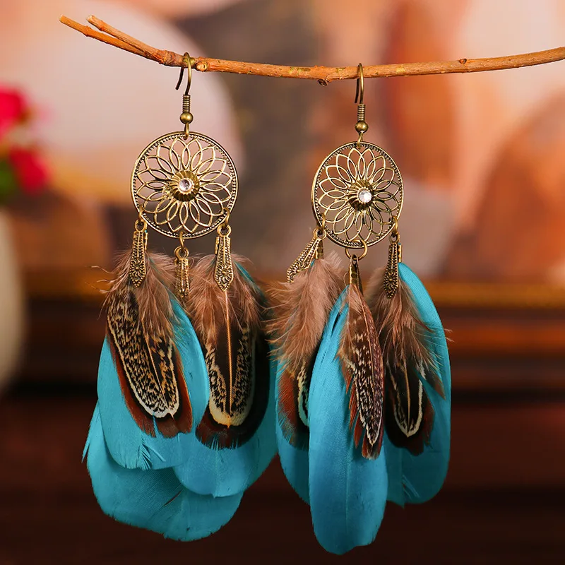 Retro Metal Hollow Flower Geometric Drop Earrings Bohemia Ethnic Style Tassel Feather Statement Drop Earrings Jewelry For Women
Retro Metal Hollow Flower Geometric Drop Earrings Bohemia Ethnic Style Tassel Feather Statement Drop Earrings Jewelry For Women