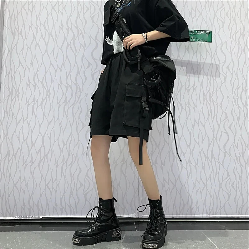 2023 Black Cargo Shorts Women Summer Streetwear Couple Wide Leg Shorts Woman Harajuku Big Pockets Knee Length Pants 4Xl
2023 Black Cargo Shorts Women Summer Streetwear Couple Wide Leg Shorts Woman Harajuku Big Pockets Knee Length Pants 4Xl