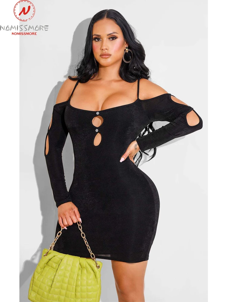 Sexy Women Solid Color Pencil Dress Hollow Out Design Button Decor Sling Off Shoulder Long Sleeve Mid Waist Slim Hips Mini Dress
Sexy Women Solid Color Pencil Dress Hollow Out Design Button Decor Sling Off Shoulder Long Sleeve Mid Waist Slim Hips Mini Dress