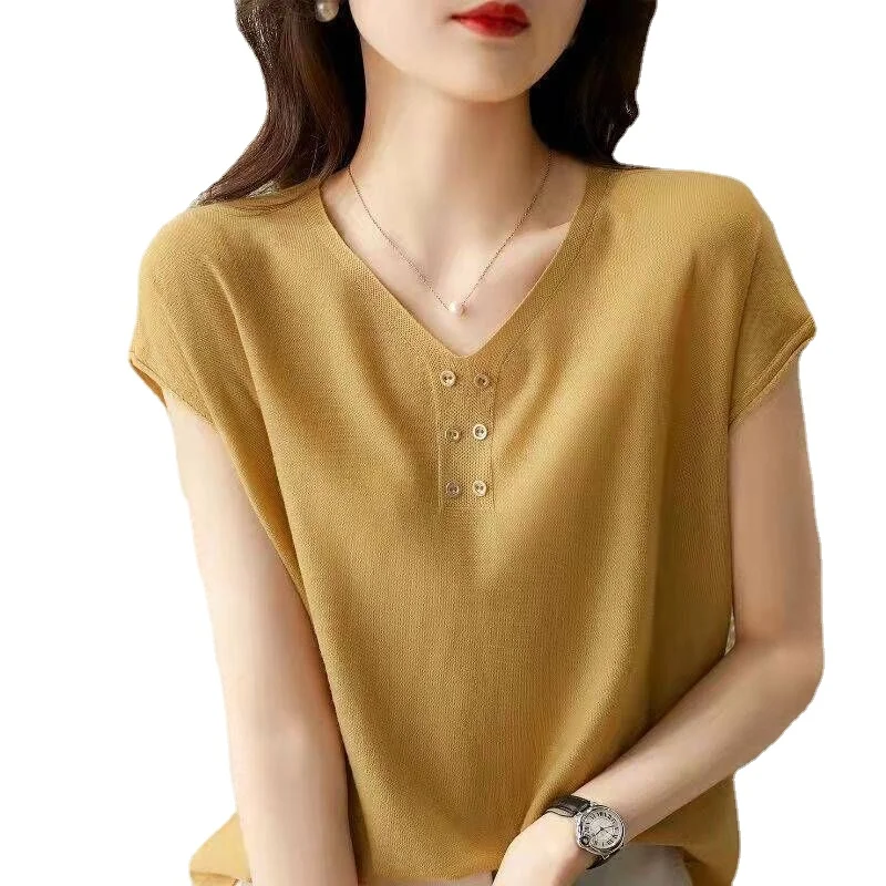 T-shirt Women's V-neck Ice Silk Short-sleeved 2022 Korean Knitted Thin Sweater Yellow Casual Loose Pullover Top Summer
T-shirt Women's V-neck Ice Silk Short-sleeved 2022 Korean Knitted Thin Sweater Yellow Casual Loose Pullover Top Summer