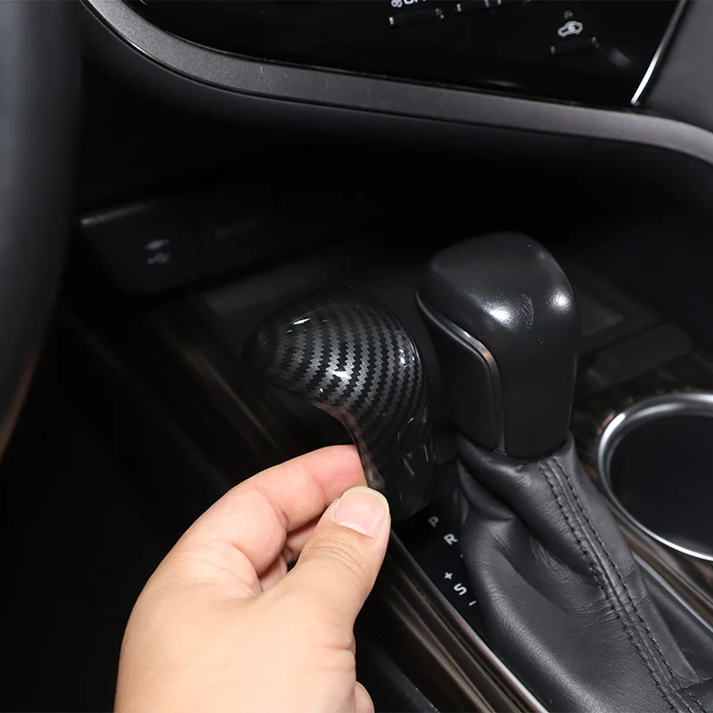 

Для Toyota Camry 2018 2019 2020 ABS углеродное волокно красная ручка переключения передач в салоне автомобиля крышка головки отделка Аксессуары для модификации автомобиля