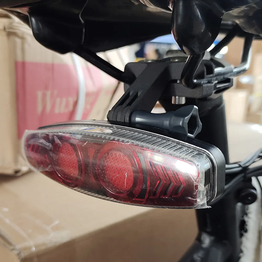 1 X Taillight Mount Holder Saddle 80x55mm E-bike Compatible For-Gopro Tail Light Bracket Rear Light Bracket Seat Cushion
1 X Taillight Mount Holder Saddle 80x55mm E-bike Compatible For-Gopro Tail Light Bracket Rear Light Bracket Seat Cushion