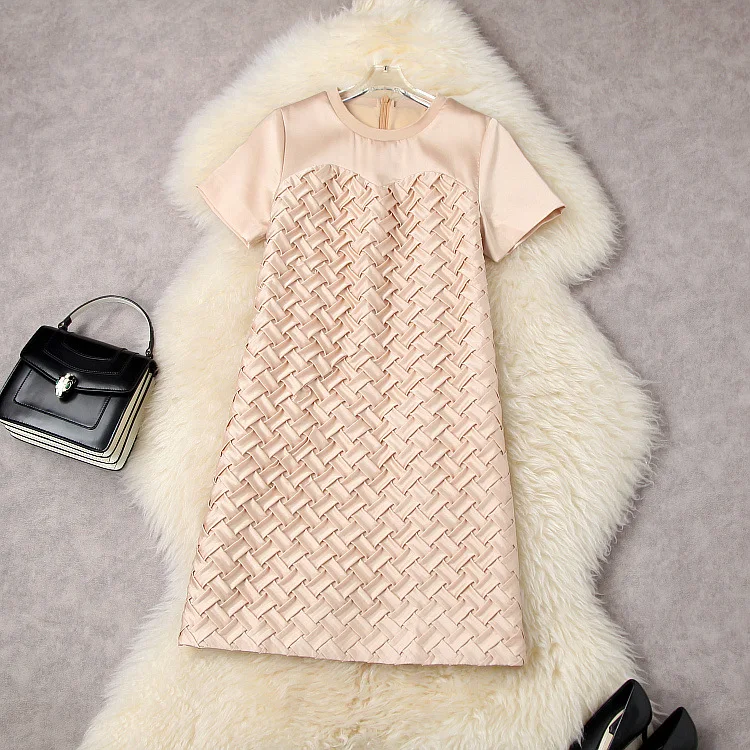 European and American women's wear spring 2022 new Braided design of short sleeve round collar Fashionable casual dress
European and American women's wear spring 2022 new Braided design of short sleeve round collar Fashionable casual dress