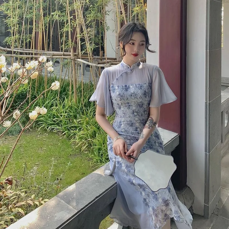 Summer Retro Daily Long Cheongsam Modern Dress Blue Temperament Improved Chinese Style Young Simple Elegant Floral Qipao Dresses
Summer Retro Daily Long Cheongsam Modern Dress Blue Temperament Improved Chinese Style Young Simple Elegant Floral Qipao Dresses