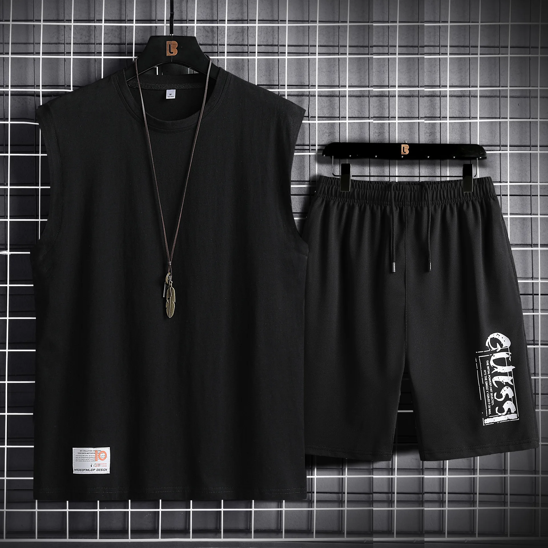 Casual summer men's suit sleeveless T-shirt men's wear simple Korean fashion sports shorts vest men's suit
Casual summer men's suit sleeveless T-shirt men's wear simple Korean fashion sports shorts vest men's suit