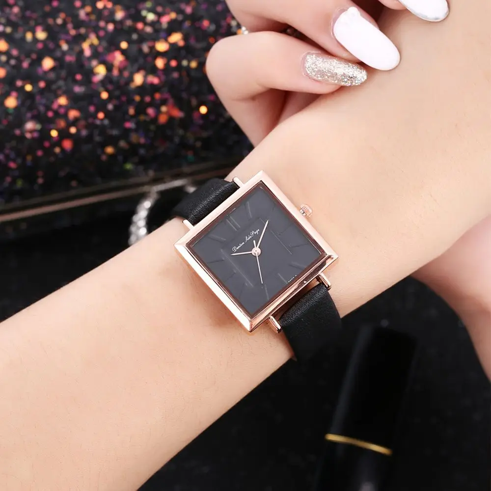 Gift Fashionable Casual Simple Style Casual Exquisite Quartz Watch Women Watch Quartz WristWatch
Gift Fashionable Casual Simple Style Casual Exquisite Quartz Watch Women Watch Quartz WristWatch