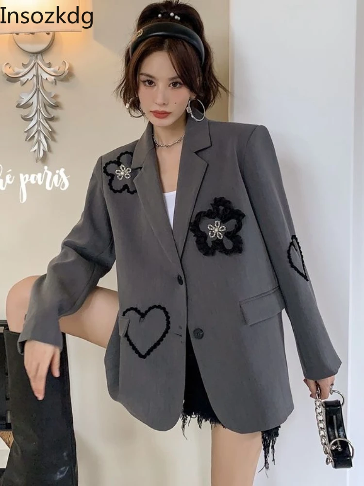 Lnsozkdg Grey Oversized Women Blazers Three-dimensional Flower Heart Embroidery Silhouette Suit Jacket Women's Casual Suit Coats
Lnsozkdg Grey Oversized Women Blazers Three-dimensional Flower Heart Embroidery Silhouette Suit Jacket Women's Casual Suit Coats