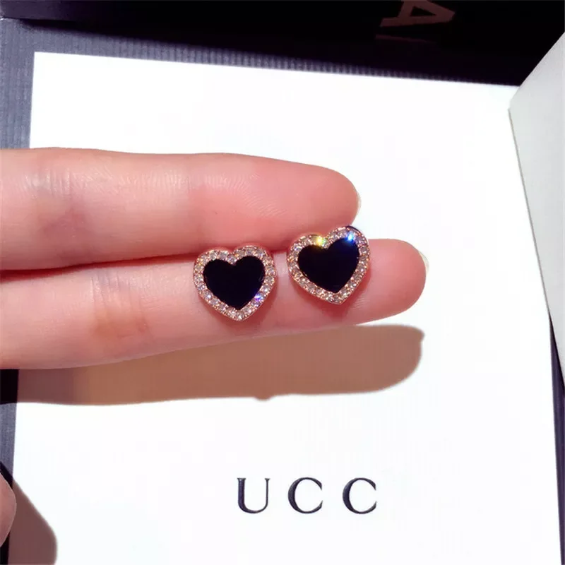 Engagement Enamel Cute Heart Stud Earrings for Women Girls Rose Gold Color Summer jewelry Black Earring Wedding Jewelry Gifts
Engagement Enamel Cute Heart Stud Earrings for Women Girls Rose Gold Color Summer jewelry Black Earring Wedding Jewelry Gifts