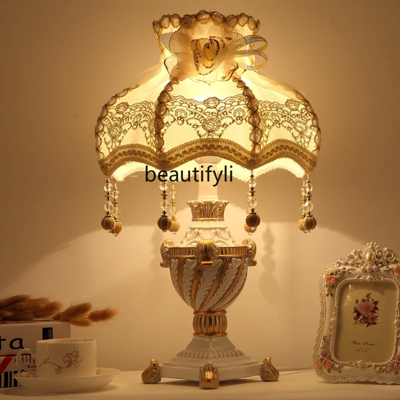 LBX European Bedroom Bedside Lamp Hotel Wedding Room Night Light Court Table Lamp
LBX European Bedroom Bedside Lamp Hotel Wedding Room Night Light Court Table Lamp