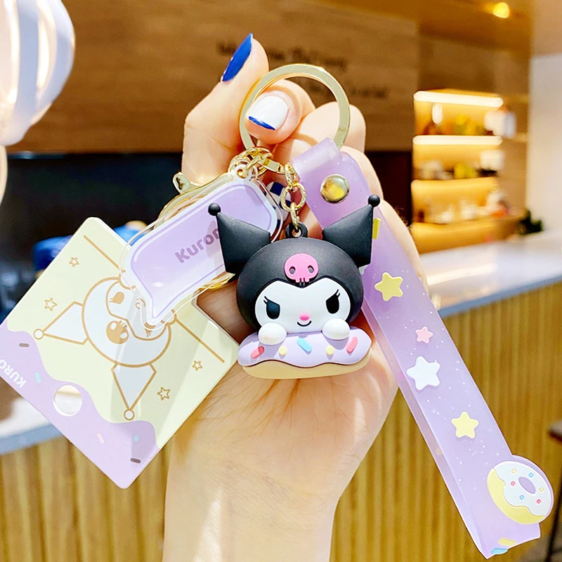 Брелок Sanrio Kawaii Melody Kuromi Cinnamoroll школьная Милая мультяшная котенок металлическая сумка Подвеска пончик ювелирные изделия подарок для девочек
Брелок Sanrio Kawaii Melody Kuromi Cinnamoroll школьная Милая мультяшная котенок металлическая сумка Подвеска пончик ювелирные изделия подарок для девочек