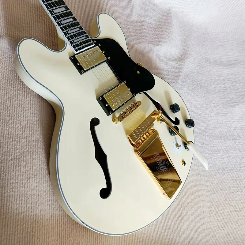 Classic jazz electric guitar, hollow electric guitar, professional quality assurance, feel comfortable, free delivery home.
Classic jazz electric guitar, hollow electric guitar, professional quality assurance, feel comfortable, free delivery home.